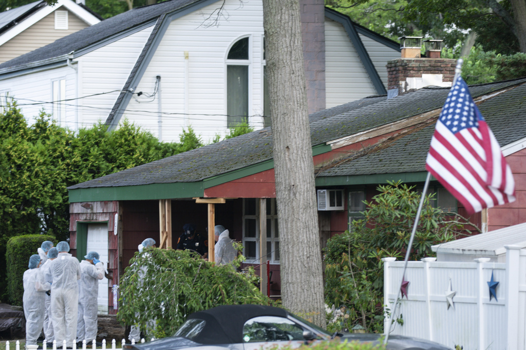 Fri. 9:56 a.m.: Suspect taken into custody in Long Island serial killings, AP source says | News, Sports, Jobs - Vimarsana News